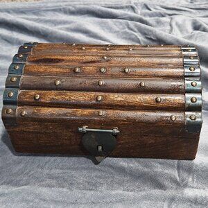 Wooden Storage Trinket Chest w/ hinged lid